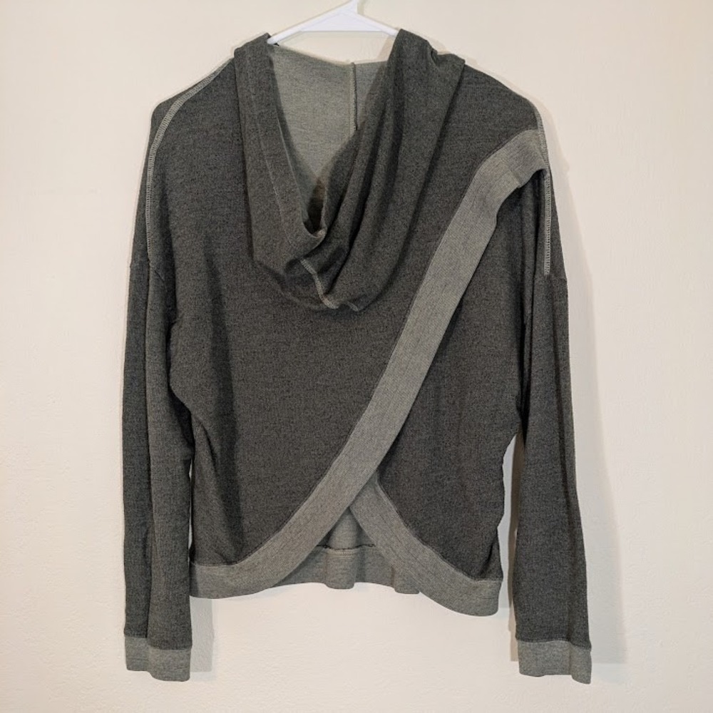 Sundry Hoodie Women's Small Gray Only Good Days Embroidered Graphic Pullover USA - Picture 2 of 6